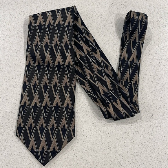 Other - Dona / Dona 100% Silk Hand-Made Tie - Black and Brown Diamond Pattern
